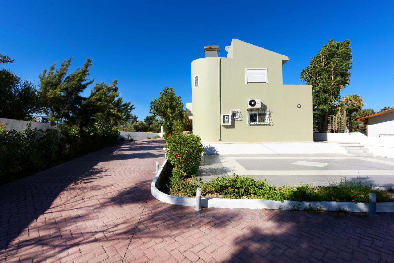 Villa Irilena - 4Bdr Beach House Gennadi Exteriér fotografie